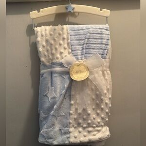 Kyte BABY Cozy Blue and White Star Blanket
